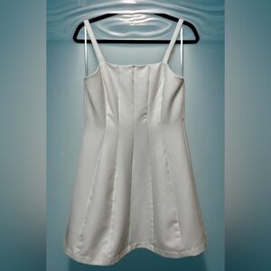 BNWOT SHE+SKY A-line sleeveless square neck white pleated mini dress Sz MEDIUM